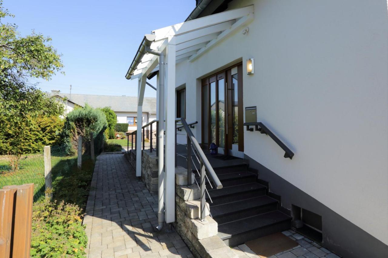Ferienhaus Daeschinger Der Goldene Mond Mastershausen Exterior foto